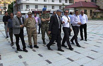 Saray Bahçesi Kent Meydanı projesi sürüyor