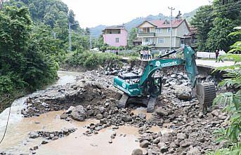 Terme'deki selin yaraları sarılıyor