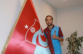 Trabzonspor, Taha Tunç için imza töreni düzenledi