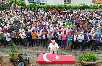 Trafik kazasında hayatını kaybeden komiser toprağa verildi