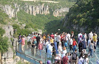 Türkiye'nin ilk cam seyir terasında bayram bereketi