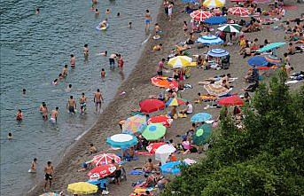 Zonguldak'ta sahillerde bayram tatili yoğunluğu
