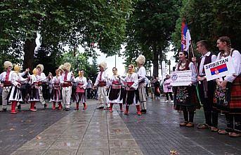 17. Hopa Kültür Sanat ve Deniz Festivali başladı