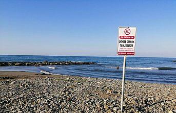 Boğulma tehlikesi geçiren kadını yakınları kurtardı