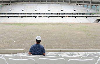 Çotanak Stadı'nın koltukları takılmaya başlandı