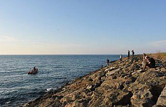 Denizde boğulma tehlikesi ihbarı ekipleri harekete geçirdi