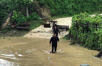 Düzce'deki su baskını ve toprak kayması