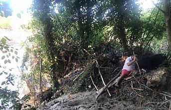 Ekipler hayvanların da imdadına yetişiyor