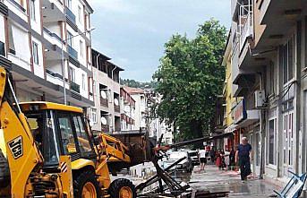 GÜNCELLEME - Amasya'da kuvvetli rüzgar etkili oldu