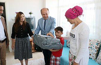 İşitme cihazı çalınan küçük çocuk yeniden duyacak