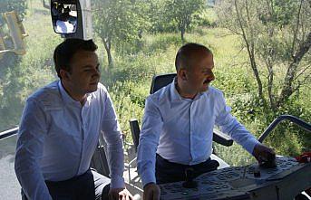 Köy yolları sıcak asfalt ile kaplanıyor