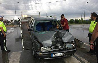 Otomobilin çarptığı bisikletli yaralandı