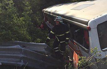 Otoyolda zincirleme trafik kazası: 1 ölü, 5 yaralı
