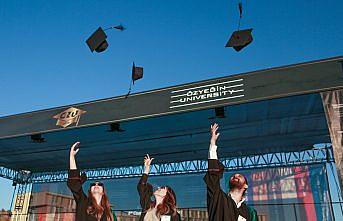 Özyeğin Üniversitesi mezuniyet töreni