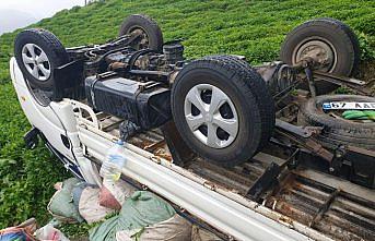 Rize'de kamyonet devrildi: 8 yaralı