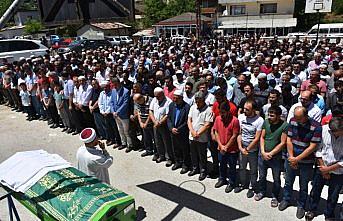 Sinop'taki trafik kazasında yaralanan çocuk hayatını kaybetti