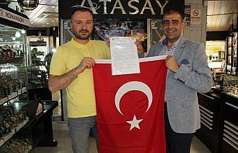 Suluova TSO esnafa bayrak hediye etti