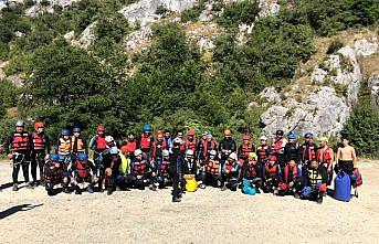 Tehlikeyi göze alanlara 