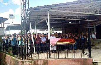 Trafik kazasında ölen kadının cenazesi toprağa verildi