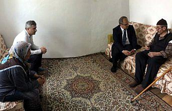 Turhal Kaymakamı Üçer'den ev ziyaretleri