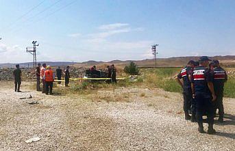 Çorum'da takla atan otomobildeki 1 bebek ile çocuk öldü, 3 kişi yaralandı
