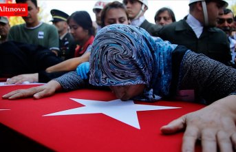 Şehitlerimizi uğurluyoruz