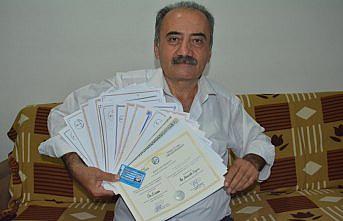 50'sinden sonra kendini eğitime adadı