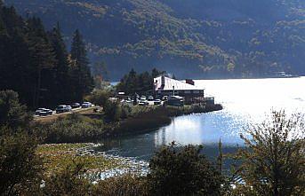 Abant tatilcilerin gözde mekanı oldu