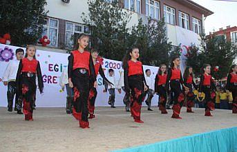 Bafra'da eğitim öğretim yılının başlaması dolayısıyla tören
