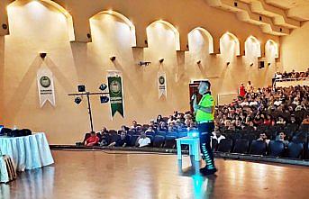 Öğretmenlere trafik eğitimi veriliyor