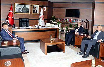 Rektör Elmacı'ya ziyaret