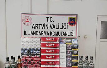 Sınırda kaçak içki ve sigara ele geçirildi