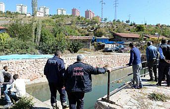 Sulama kanalına düşen inşaat işçisi kayboldu