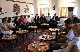 Vali Güner İnkum sakinleriyle bir araya geldi