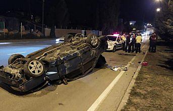 Vezirköprü'de otomobil devrildi: 1 yaralı