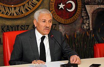 Ağaçtan düşen il genel meclisi üyesi öldü