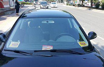 Aracına sahte basın kartları koyan kişi hakkında işlem yapıldı
