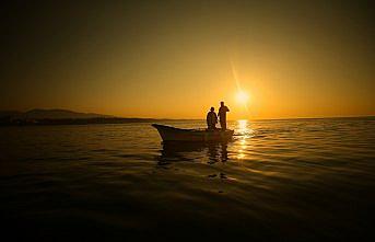 Balıkçılar havanın soğumasını bekliyor