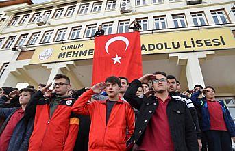 Bin 200 öğrenciden Mehmetçiğe 