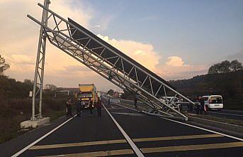 Bolu'da D-100 kara yolundaki kaza ulaşımı aksattı