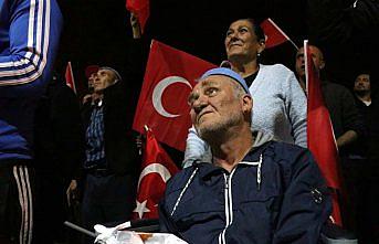 Bolu'da partiler ve STK temsilcilerinden harekata destek yürüyüşü