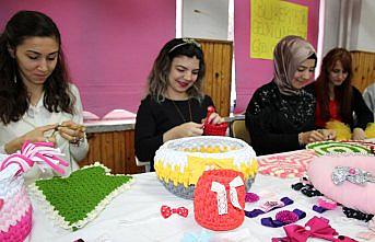 Öğretmenlerden üniversite kazanan öğrencilerine yürek ısıtan destek