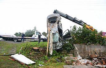 Ordu'da otomobil şarampole devrildi: 1 ölü, 1 yaralı