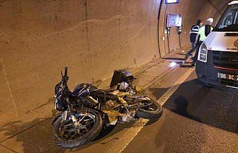Rize'de motosiklet tıra çarptı: 1 ölü