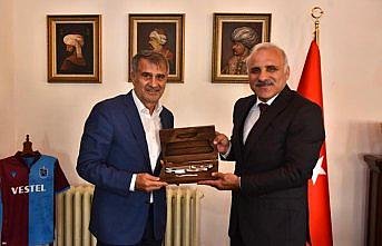 Şenol Güneş'ten Başkan Zorluoğlu'na ziyaret