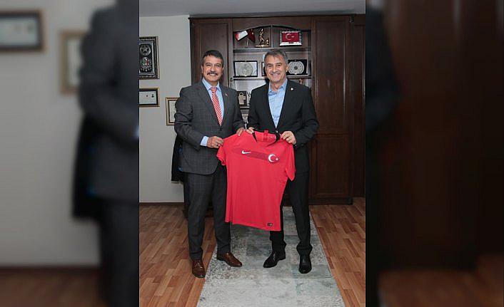 Şenol Güneş'ten, Trabzon Emniyet Müdürü Alper'e ziyaret