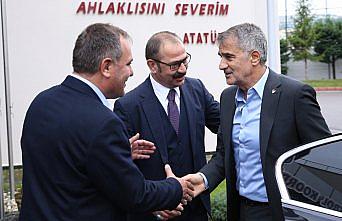 Şenol Güneş'ten Trabzonspor Kulübüne ziyaret