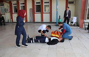 Taşova Devlet Hastanesinde yangın ve deprem tatbikatı
