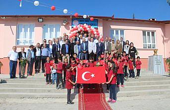 Taşova'da köy okulu açılışı