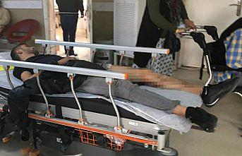 12 yaşındaki çocuk annesi ile tartışan üvey babasını bıçakladı